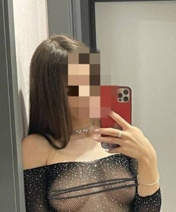 Я живу в Москве, поэтому ты можешь насладиться моим обаянием и красотой прямо здесь, в столице. У меня множество услуг, которые сделают наше свидание незабываемым – горячий эротический массаж, стриптиз, фантастический отсос и многое другое. Обладая утонченным вкусом и страстной натурой, я подарю тебе максимум удовольствия. Возможно, найдешь отзывы о моих качествах и профессионализме в интернете. Бери с собой хорошее настроение и жди встречи! 🔥💋💃🌟#Москва #Москвы #вМоскве Евдокия